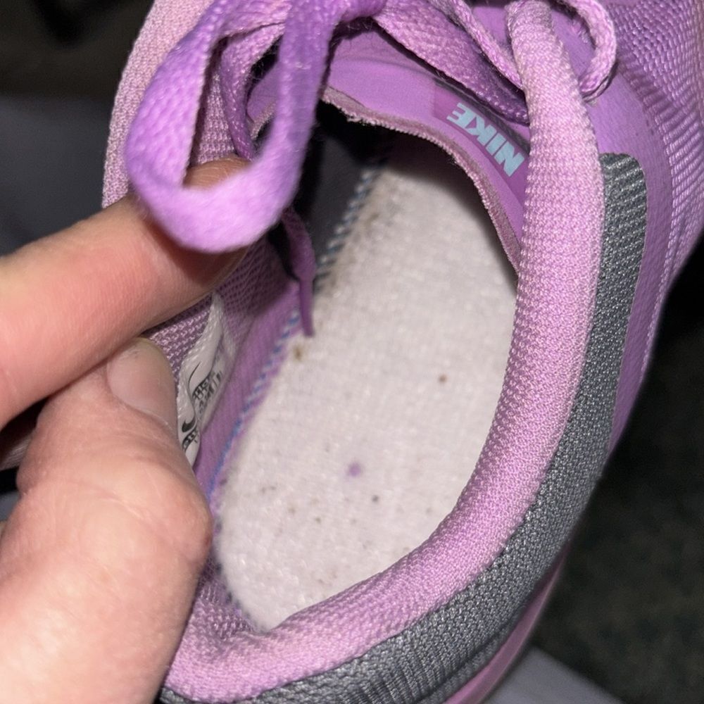 Nike Running Shoes - Picture 6 of 11